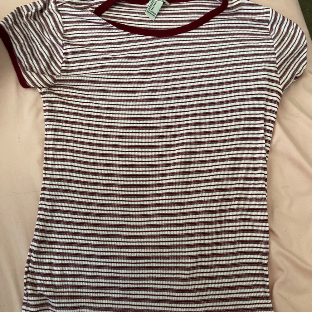 Forever 21 Crop Tee- Never Worn- Perfect Condition-